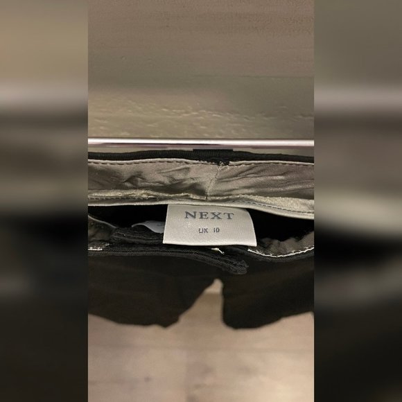 Next Midi Shorts - Picture 3 of 3